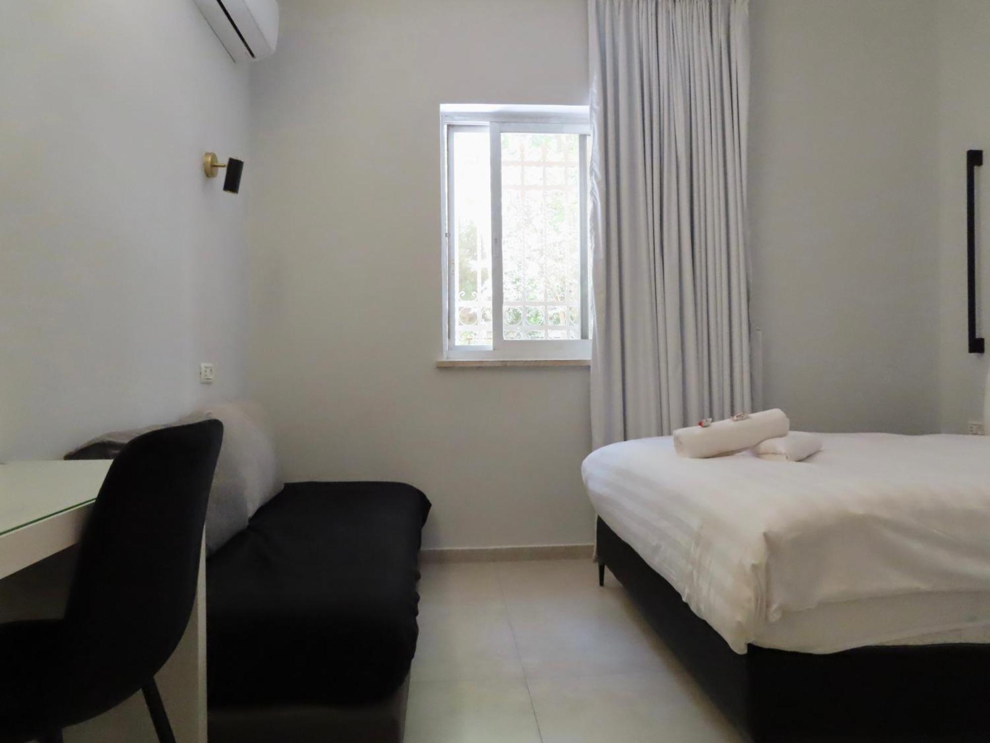 White Moon Inn Иерусалим Номер фото